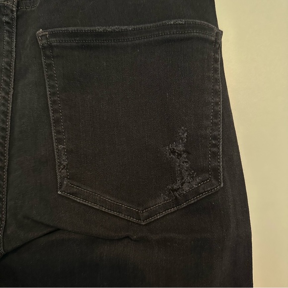 Citizens of Humanity “Rocket” high rise skinny in distressed black in size 26. - Picture 10 of 11